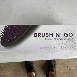 SHE by Beyond The Beauty Brush N' Go Ceramic Straightening Brush Purple - Picture 1 of 6