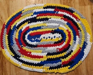 Handgefertigtes Upcycling buntes T-Shirt Zahnbürste Teppich 20 x 15 cm - Bild 1 von 2