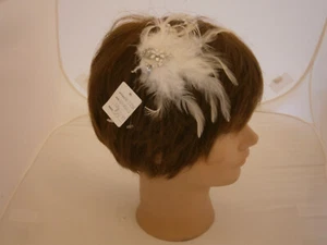Wedding Hair Accessory Hairpiece Feather Fascinator Crystals Clip Chic Vibes NWT - Picture 1 of 12