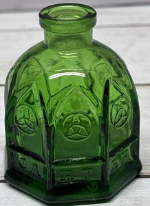 Carter Wheaton New Jersey Green Glass Ink Well 2.75”Tall Vintage Good Condition - Picture 1 of 9