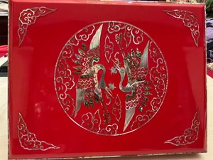 Große rote koreanische Lackdose mit Perlmutt Intarsien Kraniche/Vögel - Bild 1 von 8