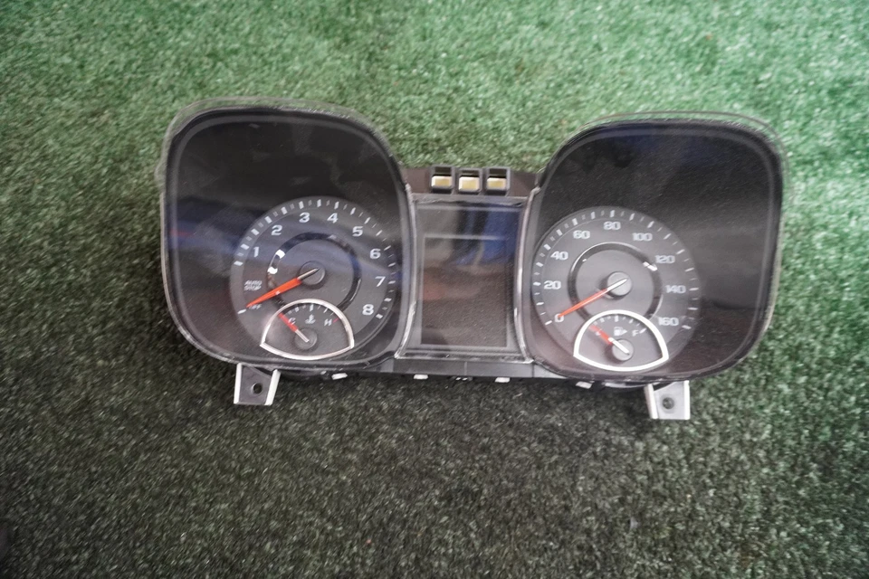 2015 2016 CHEVROLET Malibu Speedometer Gauge Cluster OEM 80K Miles  23263745 - Image 1 of 4