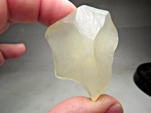 NIEDRIGER PREIS! TOP ANGEBOT! FABELHAFTER FUND! PRACHTVOLLES LIBYSCHES WÜSTENGLAS! 40,7 GMS - Bild 1 von 6