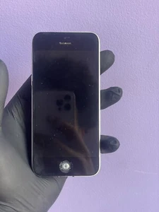 Apple iPhone 5C A1507 White Smartphone For Spares & Repairs - Zdjęcie 1 z 7