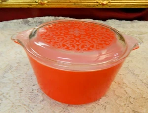 Vintage PYREX Red Celtic Floral #473 Casserole 1 Qt Excellent Condition - Picture 1 of 6