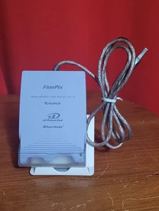 Fuji FujiFilm USB XD Picture Image Dual Slot Memory Card Reader - Model DPC-R1 - Picture 1 of 3