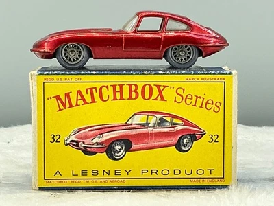 Caja de cerillas vintage #32B JaguarXKE, gris wls, como nueva en caja original Foto 1 de 4