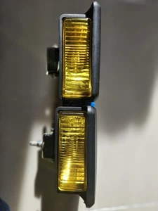 Yellow Foglights With Manual Flip Cover (NEW) - Picture 1 of 6