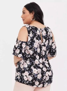 TORRID Plus Talla 3 (3X/22-24) Texturizado Tejido con Ojales Borde Hombro Frío Top - Imagen 1 de 11