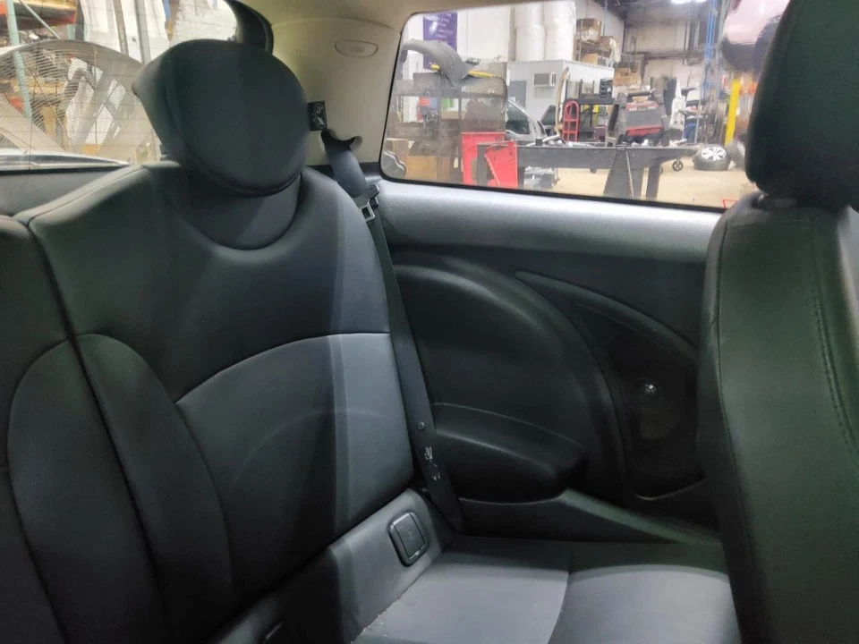 Driver Retractor Mini Cooper    2011 Seat Belt Rear 410508 Foto 1 de 1