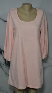 FREE ASSEMBLY rosa Etuikleid Medium Baumwollmischung Plissee Akzent an 3/4 Ärmeln - Bild 1 von 8