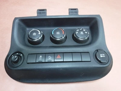 Controles de clima de calefacción aire acondicionado Jeep Wrangler JK 11-13 con panel de ajuste 55111168AF Foto 1 de 4