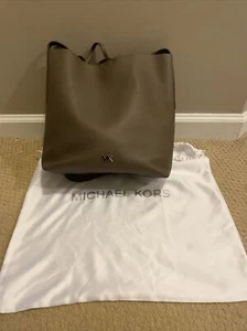 Michael Kors Hobo Bag - Picture 1 of 8