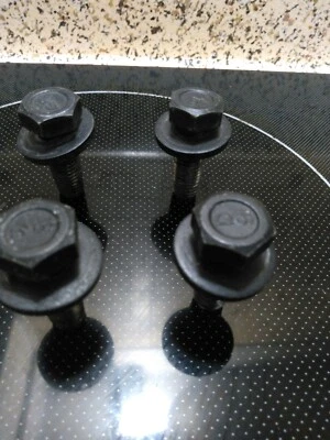 Pernos de montaje en suelo para asiento delantero Hummer H3 años 2006-2010 Foto 1 de 3