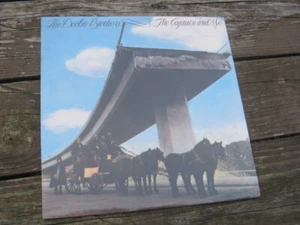 DOOBIE BROTHERS 1973 "THE CAPTAIN & ME" NEW/SEALED ORGL VINTAGE US LP NO BARCODE - Picture 1 of 3