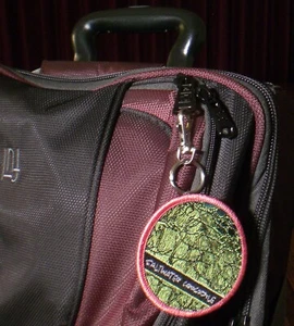 Embroidered ClipitPatch (patch) TAG Jeans, Luggage, Handbag,Key chain CROCODILE - Picture 1 of 4
