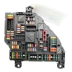 BMW 5 Series F10 Rear Fuse Relay Box 5 2010 170334 - Picture 1 of 10