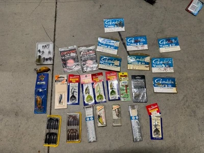 Lot Gamakatsu O'Shaughnessy Hooks 27pc Japan & Worden's Rooster Tail RT210 - Image 1 of 4