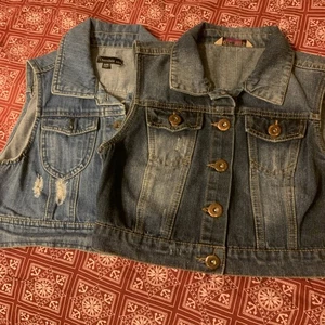 2 Girls Denim Best - Picture 1 of 18