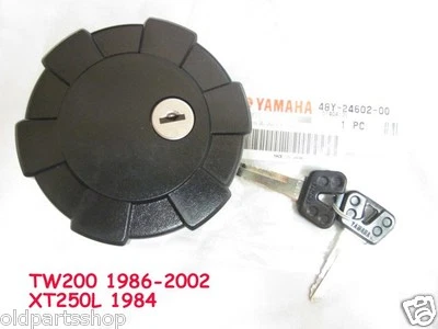 Yamaha TW200 Tank Cap 1986-2002 NOS XT250 XT350 TANK CAP w Keys OEM 48Y-24602-00 Foto 1 de 2