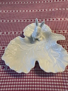 Grace Teaware Bunny Rabbit on Leaf Small Serving Dish White 8 1/4" x 7" - Picture 1 of 6