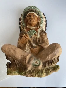 Universal Statuary 225 1972 de colección jefe indio sentado con estatua de 9"" de cigarro - Imagen 1 de 7