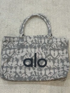 Alo Yoga Tasche grau Batik Canvas groß - Bild 1 von 10