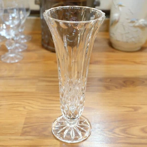 Bud Vase Cut Diamond Pattern Sunburst/Starburst 7.875 in. Swanky Barn - Picture 1 of 12