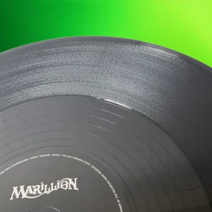 Marillion Hooks In You 12" Vinyl Single 1989 EMI Records 12 MARIL 10 EX / EX - Picture 1 of 9