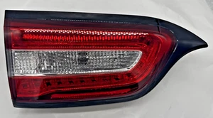 OEM 2014-2018 Jeep Cherokee KL Inner LED Tail Light (Left,Driver) 68330345AA - Foto 1 di 18