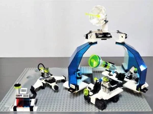 LEGO 6958 Android Base Explorer Droid Minifigure Space Series Japan - Picture 1 of 10