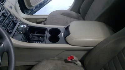 Used Front Lower Center Console fits: 2012 Ford Taurus floor SE Front Lower Grad Foto 1 de 4