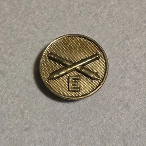 Disco de cuello WW1 tipo 1 Gilt Artillery Co. E - Imagen 1 de 3