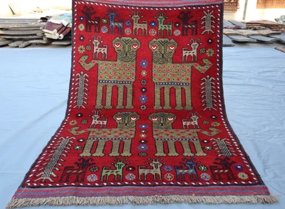 Alfombra ilustrada de animales tribales afganos audaces 3x4 - diseño raro de león y cabra nómada Foto 1 de 4