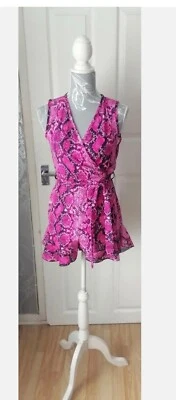 Traje de juego para mujer Boohoo con estampado animal rosa talla 8 Foto 1 de 4