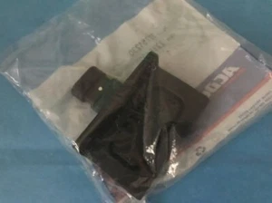 2005-2013 Corvette Exterior Door Release Switch NEW GM # 22751230 - Picture 1 of 2