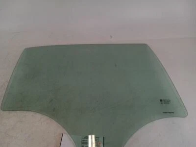 Chevrolet Malibu 2007 puerta trasera derecha cristal Foto 1 de 4