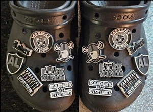 Las Vegas Raiders NFL Shoe Charm for Crocs Unbranded NEW No Tags Set of 14 - Picture 1 of 10