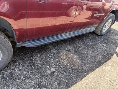 Used Running Board fits: 2008 Chevrolet Suburban 1500  Grade A - Image 1 of 4