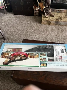 New Bright 1999 Holiday Living Train Set - Picture 1 of 9