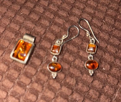 Pendientes y colgantes colgantes ámbar polaco de ley Foto 1 de 4