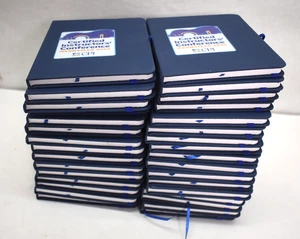 Lote de 32 cuadernos de 7" x 5" azul marino diario marca empresa - Imagen 1 de 4