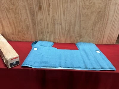 НОВЫЙ ИЗ СТАРЫХ ЗАПАСОВ 1981 CADILLAC ПЕРЕДНИЙ ПОЛ КОВРИК SEVILLE ELDORADO GM 997044 GM 81 СРЕДНИЙ AQUA - Изображение 1 из 4