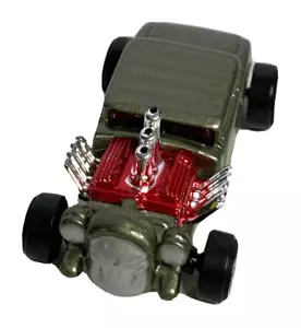 Maisto Fresh Metal Knuckle Dragger olivgrün und rot - Bild 1 von 6