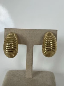 MONET GLÄNZEND GOLDFARBEN mittelgroße halbe CREOLEN CLIP ON OHRRINGE Vintage gebraucht starker Clip - Bild 1 von 7