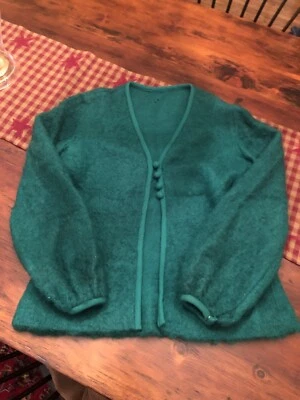 PRECIOSO SUÉTER MOHAIR VERDE VINTAGE DE ALTA GAMA MOD AÑOS 60 - ÚNICO DUEÑO - ¡ÚNICO! Foto 1 de 4