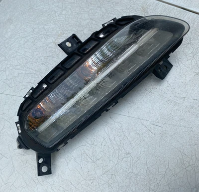 Faro antiniebla delantero derecho del lado del pasajero Porsche Panamera 970 2010-2013 OEM Foto 1 de 4