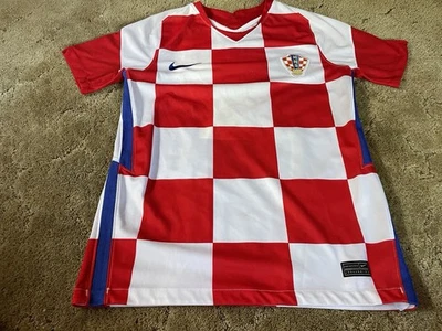 CROATIA 2020 2021 HOME SHIRT FOOTBALL SOCCER JERSEY NIKE CD0695-100 MENS SIZE S - Image 1 of 4