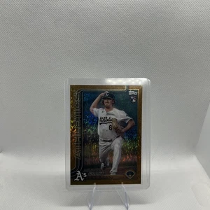 2025 Topps Series 2 Grant Holman RC Gold Rainbow Holofoil #634 /50 - Picture 1 of 2