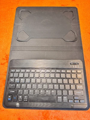 Sandstrom 10.5" tablet Bluetooth wireless keyboard case stand S10UKBF20 black - Image 1 of 4